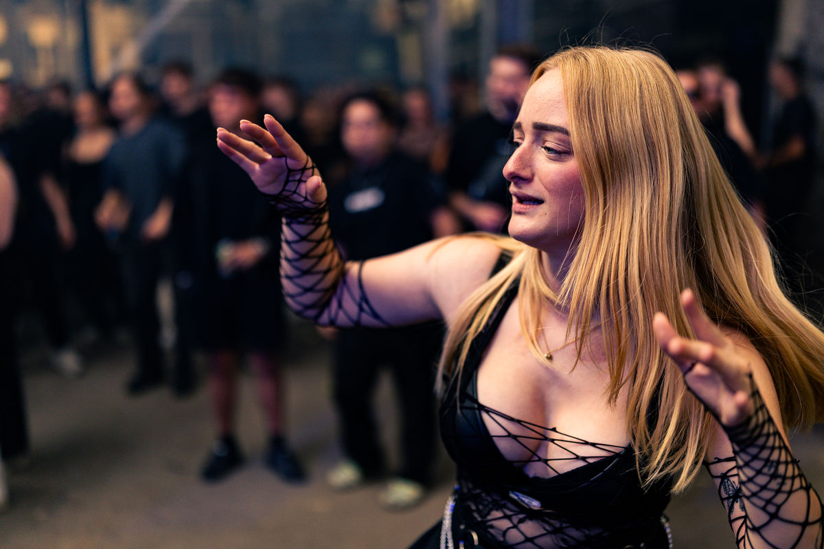 Loading... just a sec